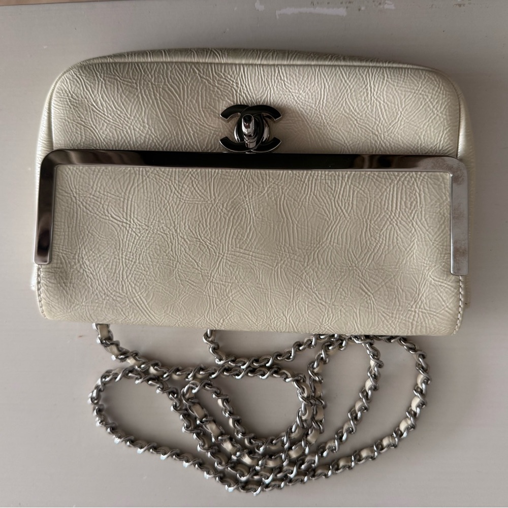 CHANEL Ivory Textured Clutch with Silver Chain